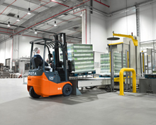 Toyota Traigo 24 electric forklift in application